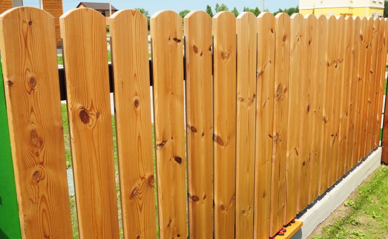 Custom Fence Builders